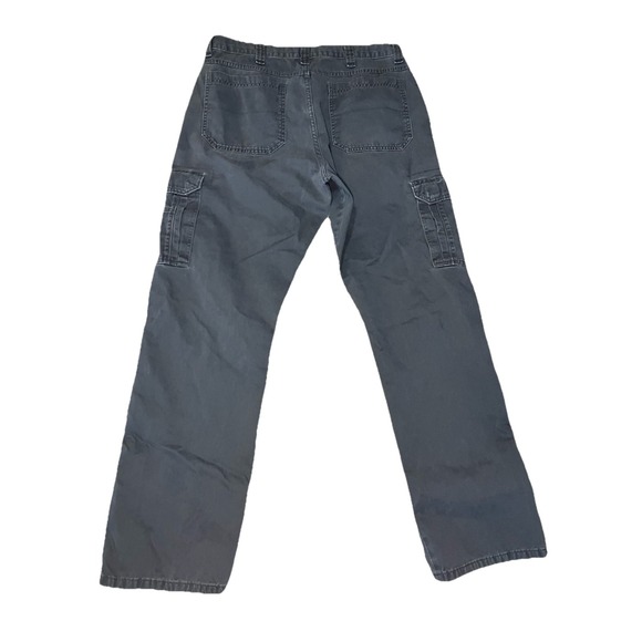 Wrangler Gray Cargo Pants with Durable Design - Picture 2 of 5